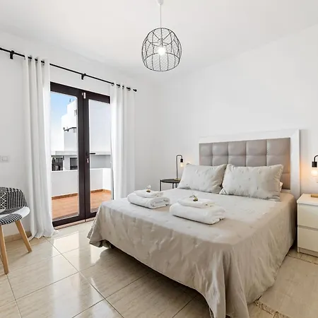 Casa Gonzalez-1 *